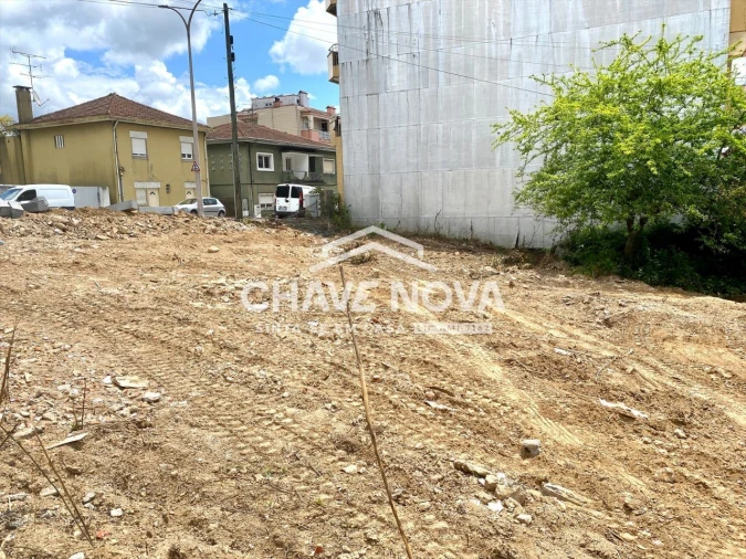 Terreno P/ Prédio para Venda em São João da Madeira Foto 5