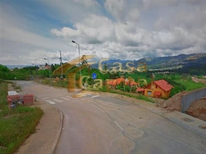 Terreno para Venda em Borbela e Lamas de Olo Foto 2
