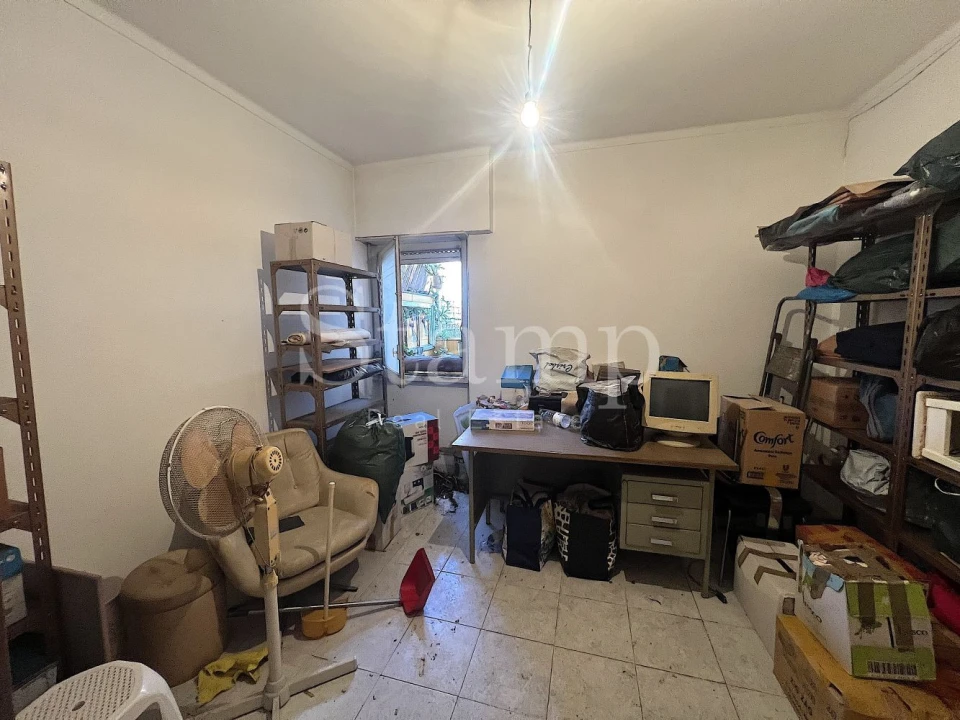 Loja para Venda em Algés, Linda-A-Velha e Cruz Quebrada-Dafundo Foto 2