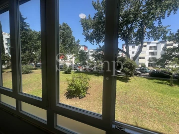 Apartamento T2 para Venda em Oeiras e São Julião da Barra, Paço de Arcos e Caxias