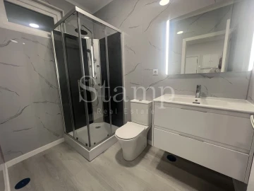 Apartamento T2 para Venda em Oeiras e São Julião da Barra, Paço de Arcos e Caxias