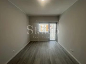 Apartamento T2 para Venda em Oeiras e São Julião da Barra, Paço de Arcos e Caxias