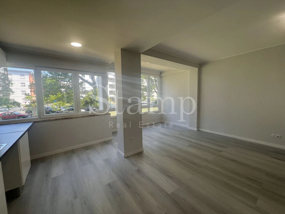 Apartamento T2 para Venda em Oeiras e São Julião da Barra, Paço de Arcos e Caxias Foto 3