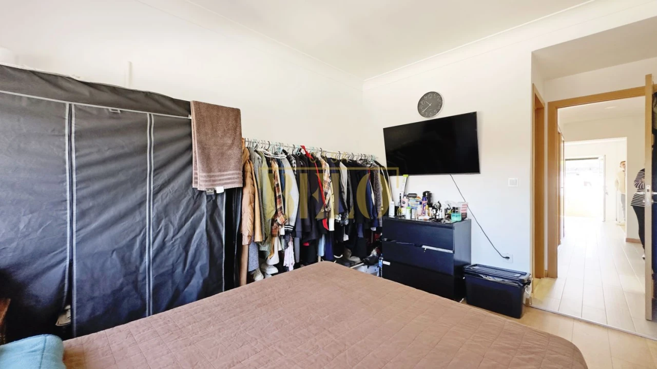 Moradia T8 para Venda em Milheiros Foto 43