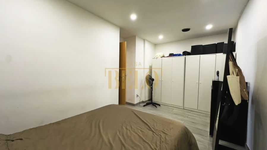 Moradia T8 para Venda em Milheiros Foto 29