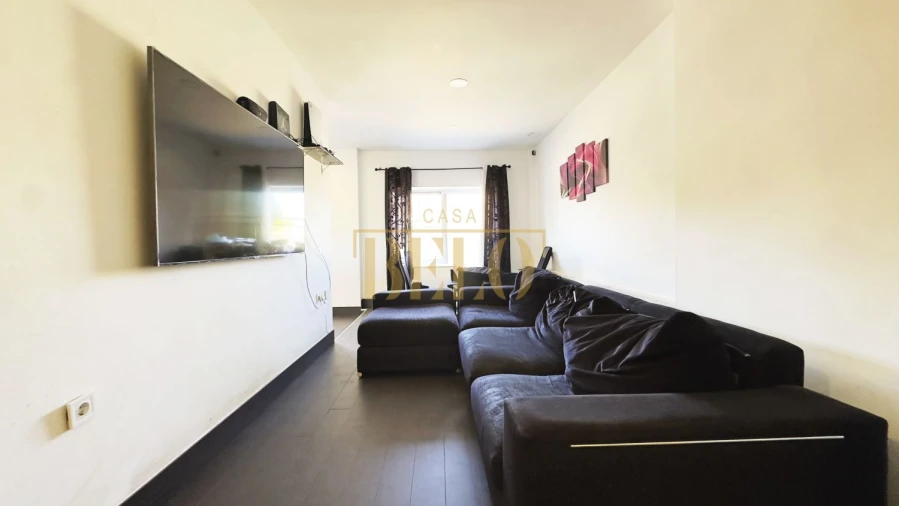 Moradia T8 para Venda em Milheiros Foto 5