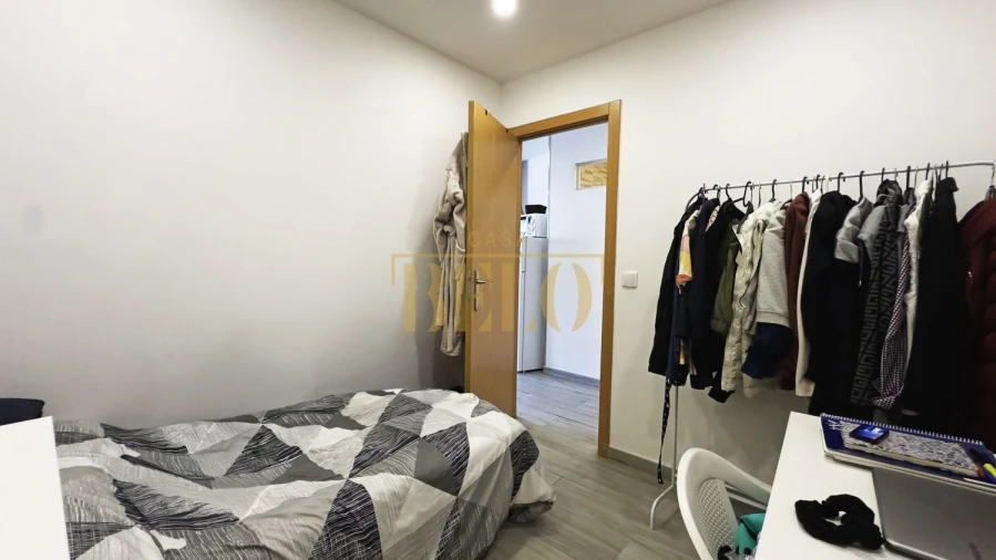 Moradia T8 para Venda em Milheiros Foto 26