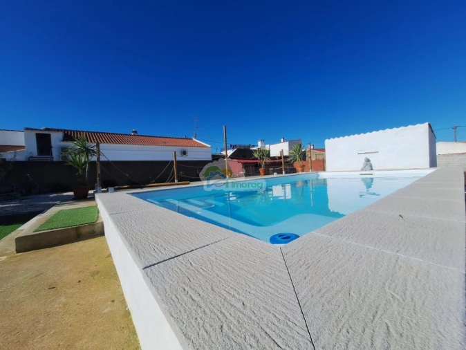 Moradia T2 para Venda em Campo e Campinho Foto 1