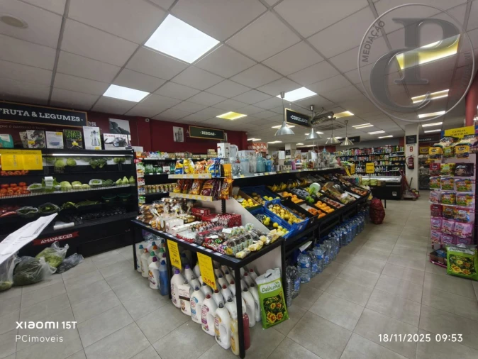 Loja para Trespasse em Alto do Seixalinho, Santo André e Verderena Foto 7