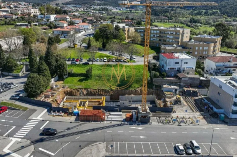 Apartamento T3 para Venda em Nogueira, Fraião e Lamaçães Foto 11