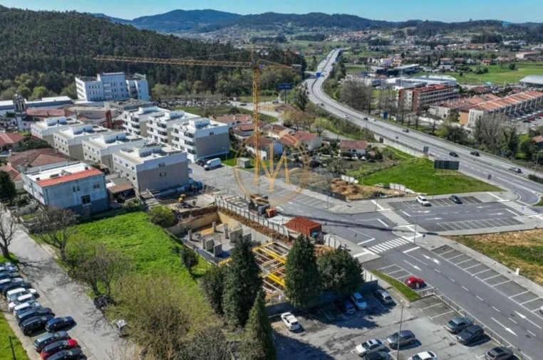 Apartamento T3 para Venda em Nogueira, Fraião e Lamaçães Foto 10