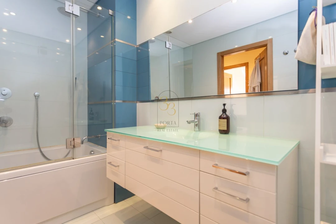 Apartamento T2 para Venda em São Vicente Foto 17