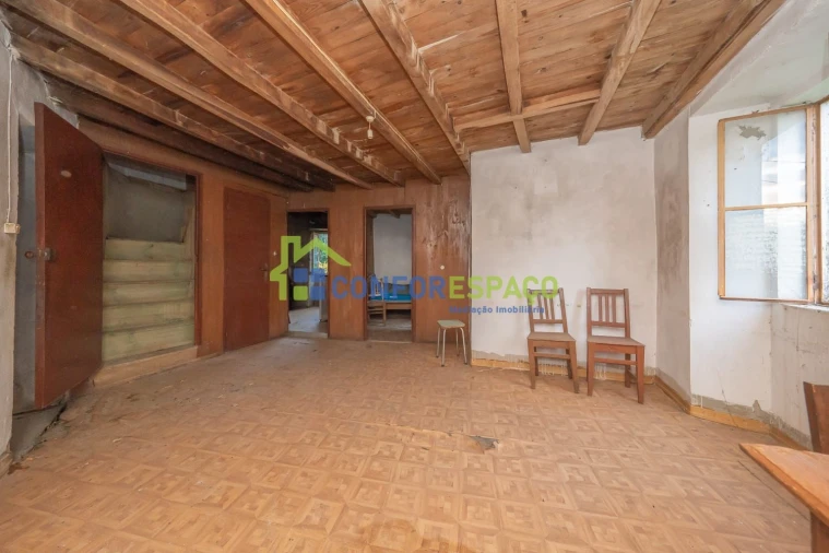 Moradia T3 para Venda em Alcains Foto 3