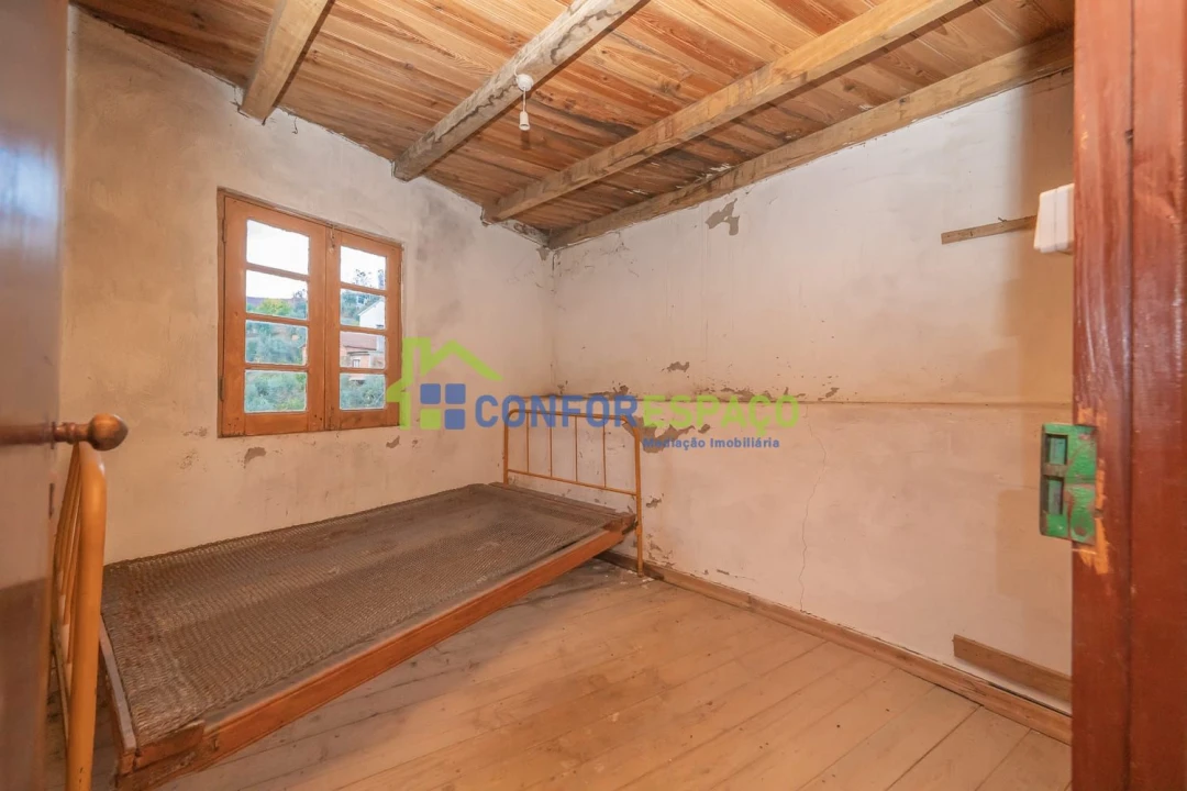 Moradia T3 para Venda em Alcains Foto 7