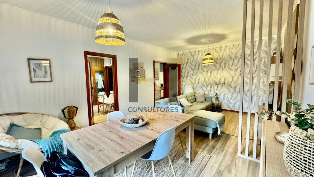 Apartamento T2 para Venda em Milheiros Foto 16