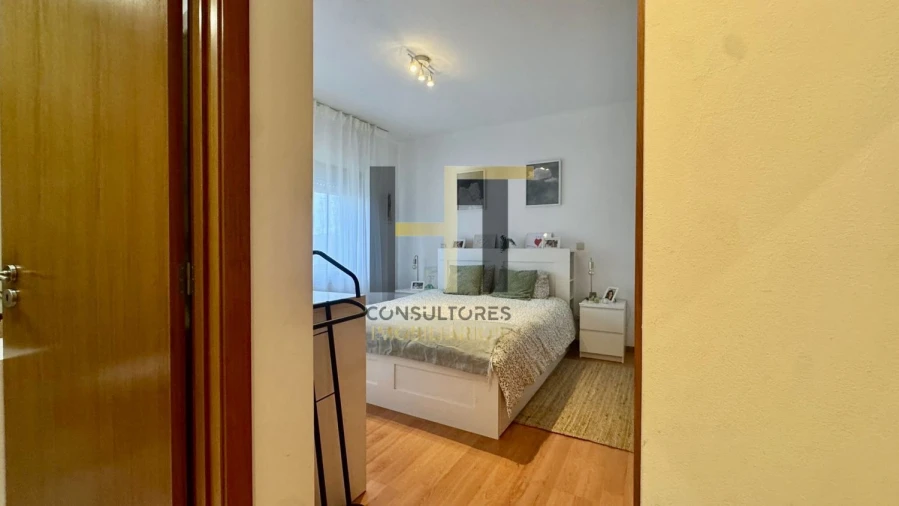 Apartamento T2 para Venda em Milheiros Foto 27