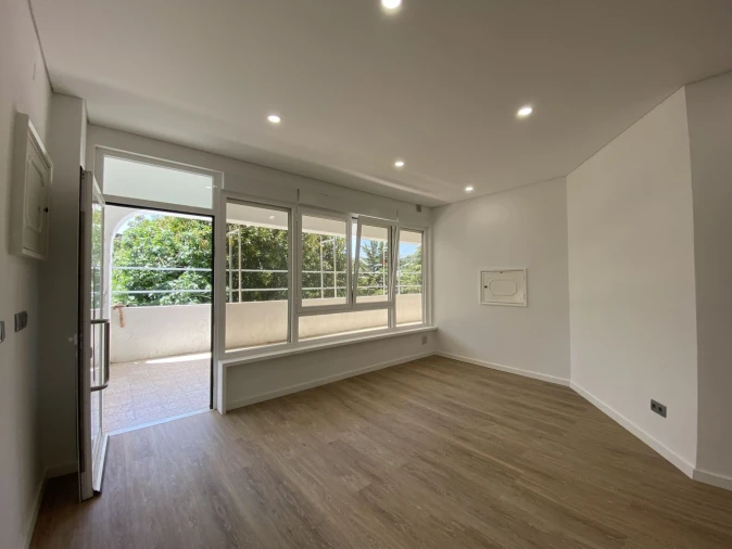 Apartamento T2 para Venda em Rio de Mouro Foto 14