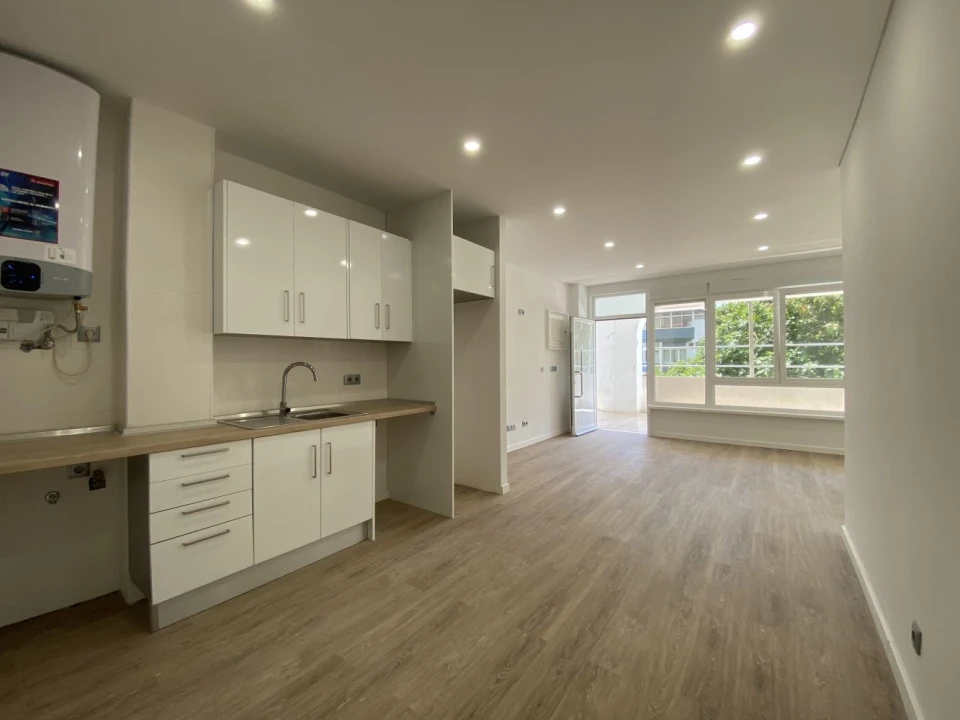 Apartamento T2 para Venda em Rio de Mouro Foto 15