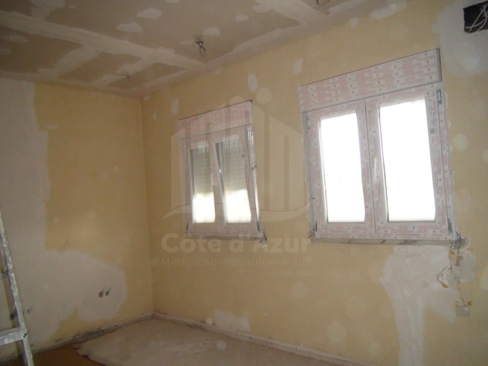 Apartamento T1 para Venda em Baixa da Banheira e Vale da Amoreira Foto 5