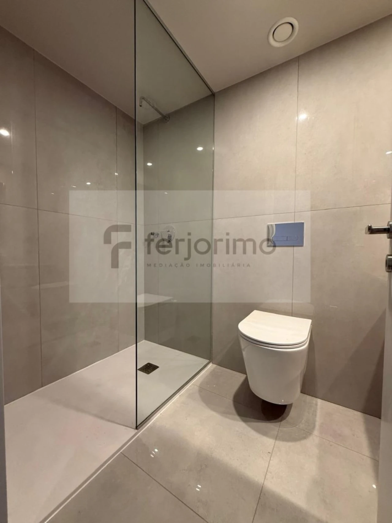 Apartamento T2 para Venda em Candoso Santiago e Mascotelos Foto 9