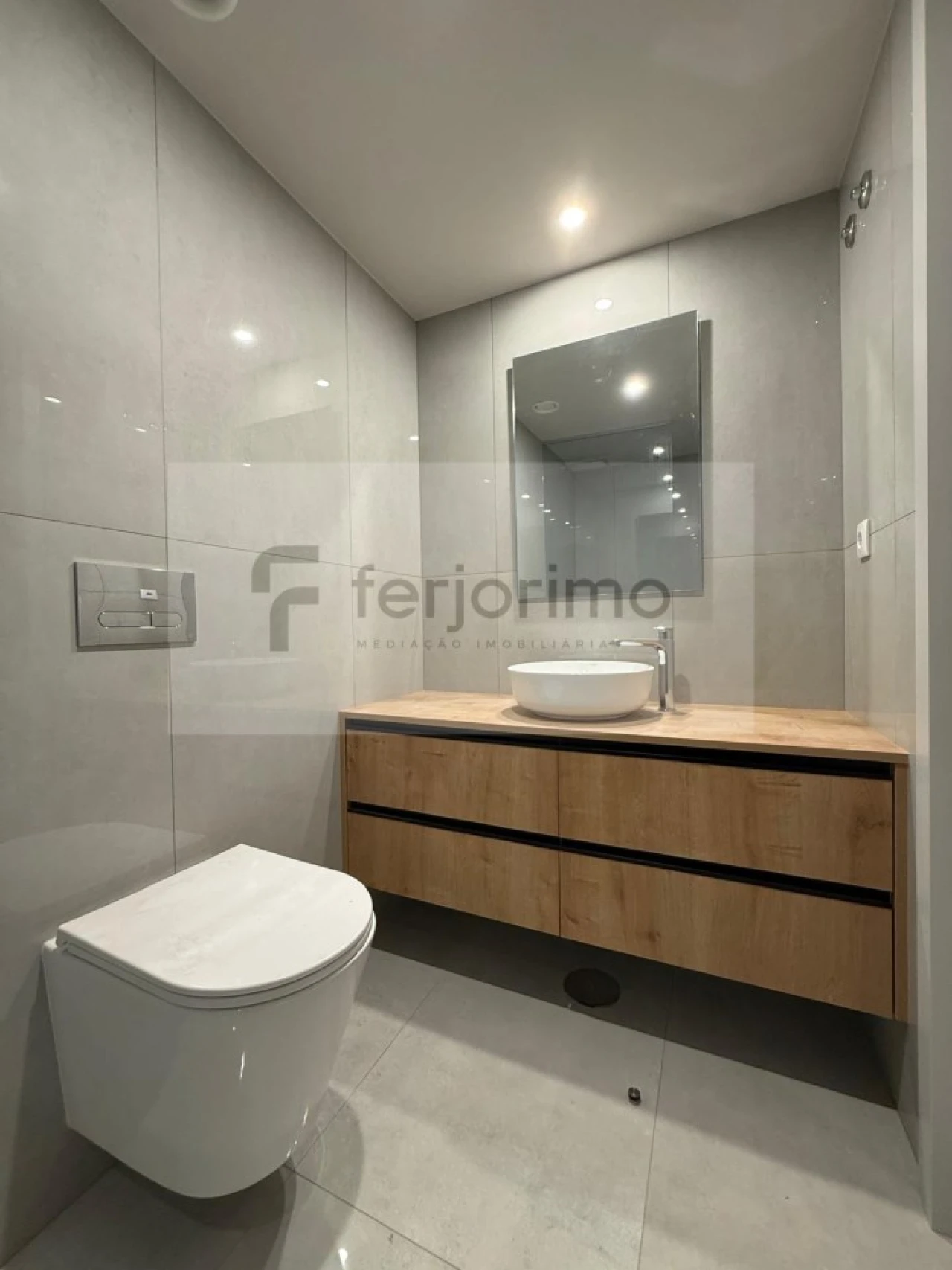 Apartamento T2 para Venda em Candoso Santiago e Mascotelos Foto 10