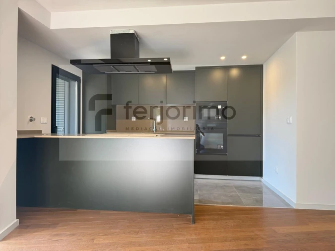 Apartamento T2 para Venda em Candoso Santiago e Mascotelos Foto 6