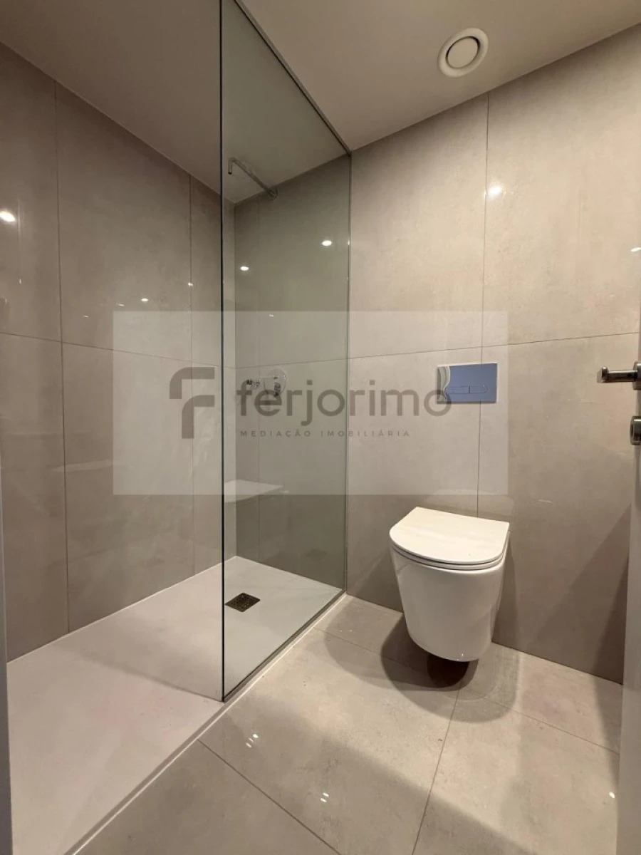 Apartamento T2 para Venda em Candoso Santiago e Mascotelos Foto 9