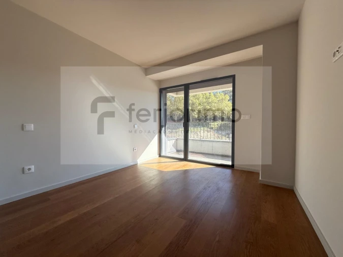 Apartamento T2 para Venda em Candoso Santiago e Mascotelos Foto 14