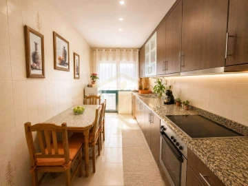 Apartamento T2 para Venda em Aver-O-Mar, Amorim e Terroso
