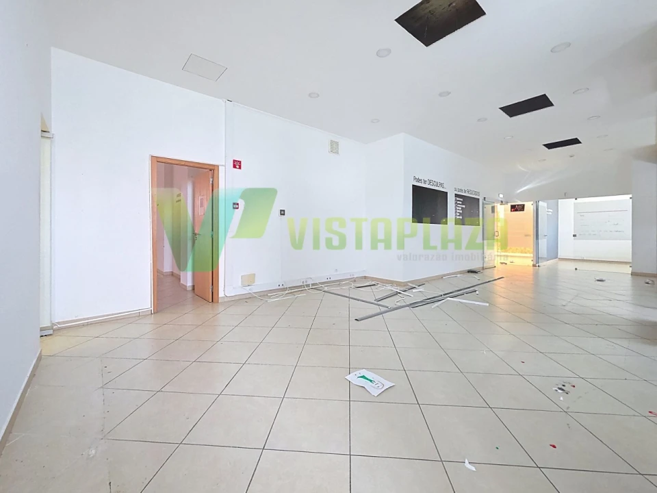 Loja para Venda em Portimão Foto 17