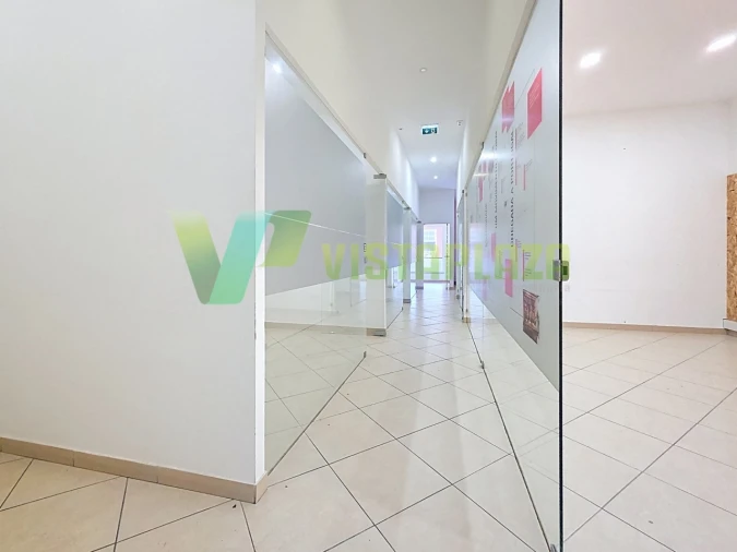 Loja para Venda em Portimão Foto 13