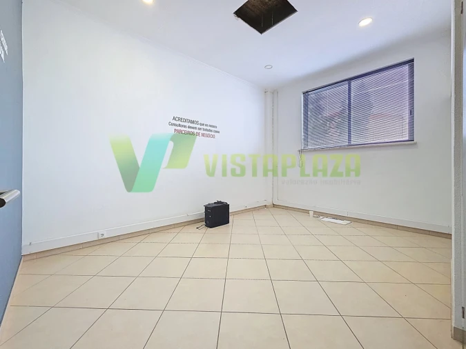 Loja para Venda em Portimão Foto 15