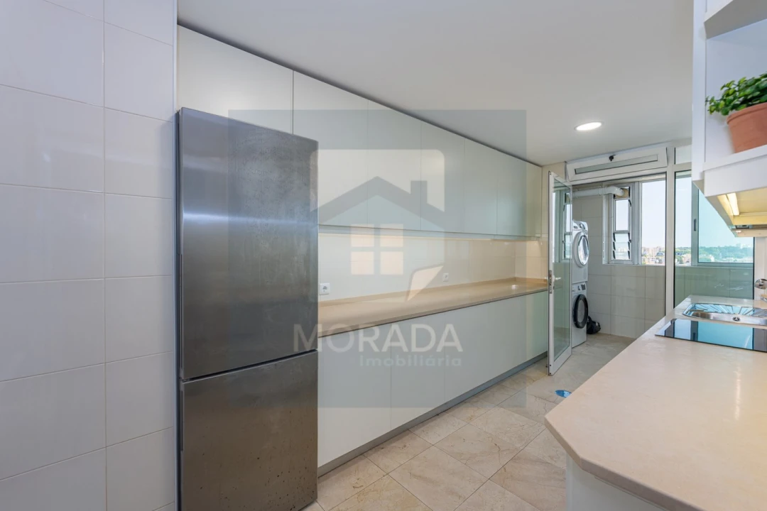 Apartamento T3 para Venda em Ramalde Foto 9