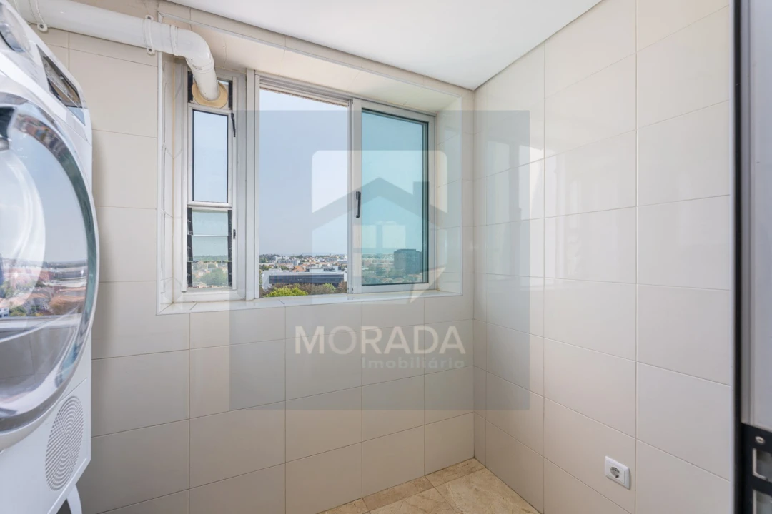 Apartamento T3 para Venda em Ramalde Foto 11