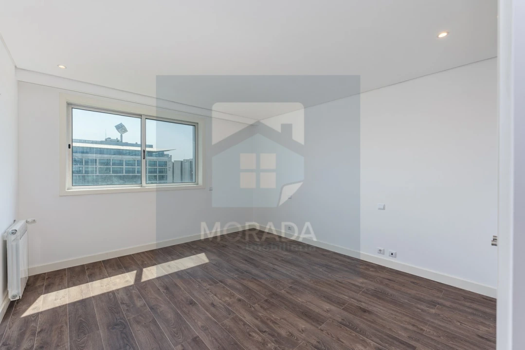 Apartamento T3 para Venda em Ramalde Foto 13