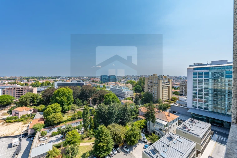 Apartamento T3 para Venda em Ramalde Foto 2