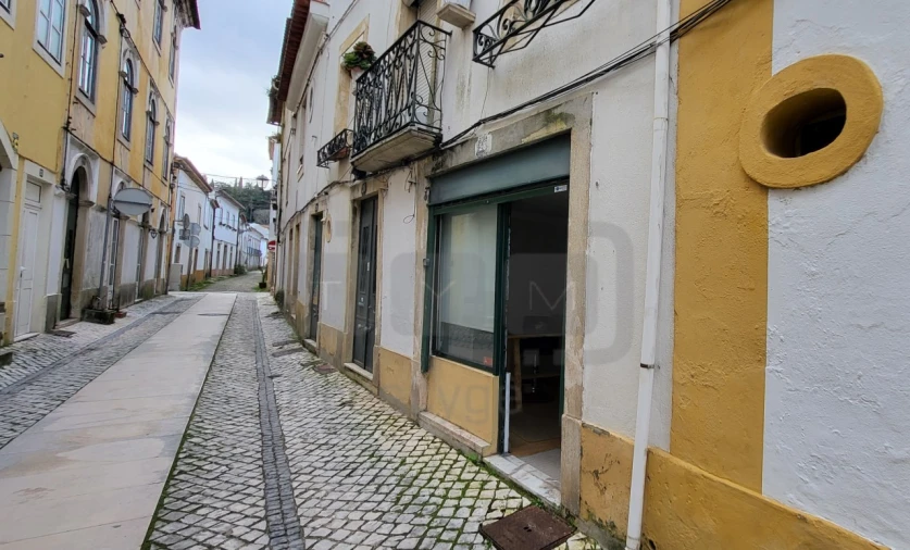 Loja para Arrendamento em São João Baptista e Santa Maria dos Olivais Foto 8