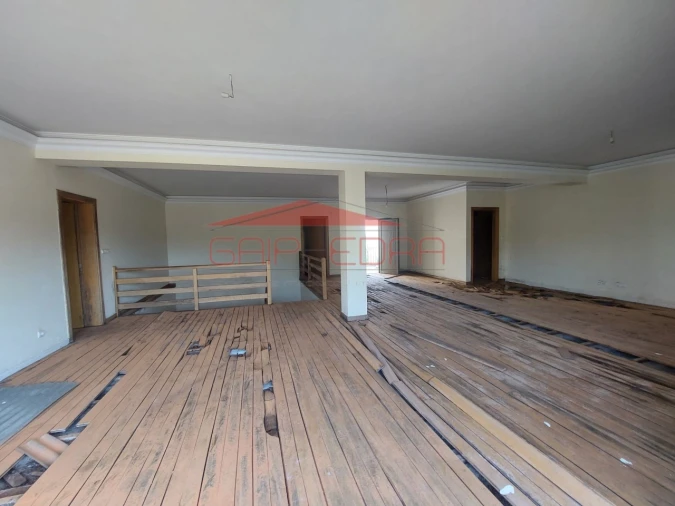 Moradia T7 para Venda em Carvalho Foto 17