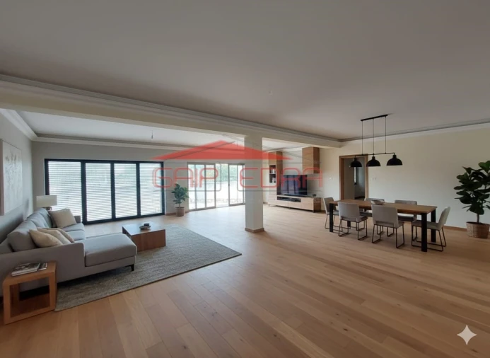 Moradia T7 para Venda em Carvalho Foto 33