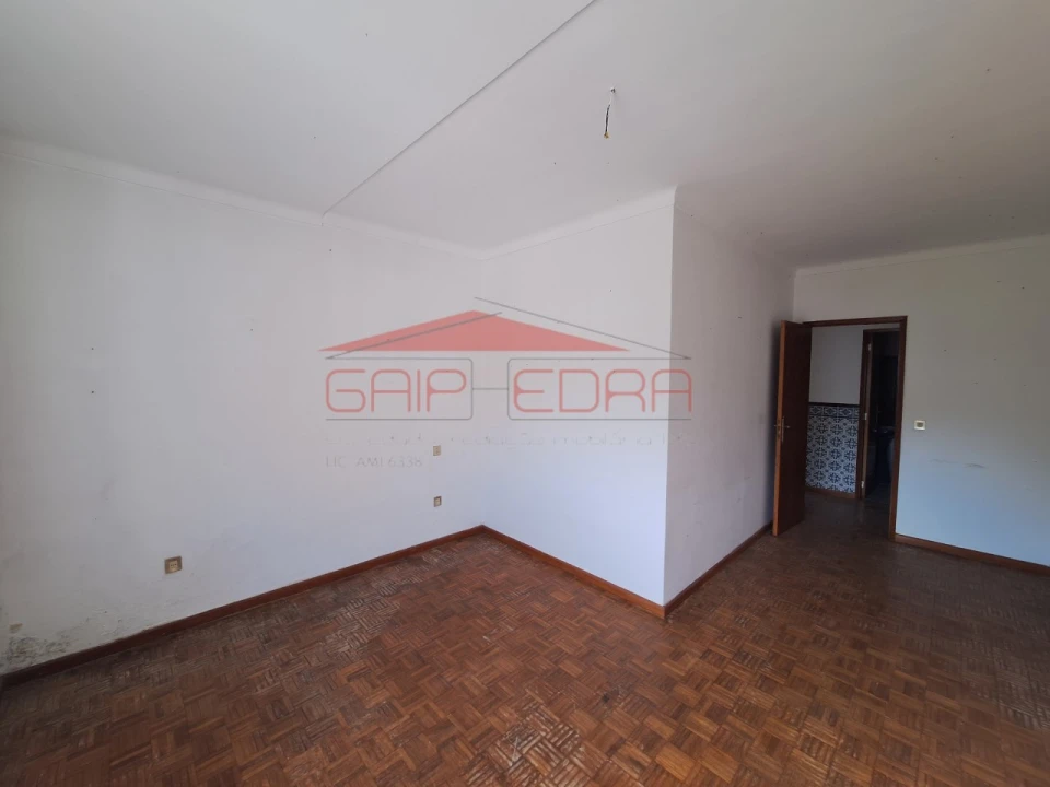 Apartamento T3 para Venda em Gouveia (São Pedro e São Julião) Foto 13