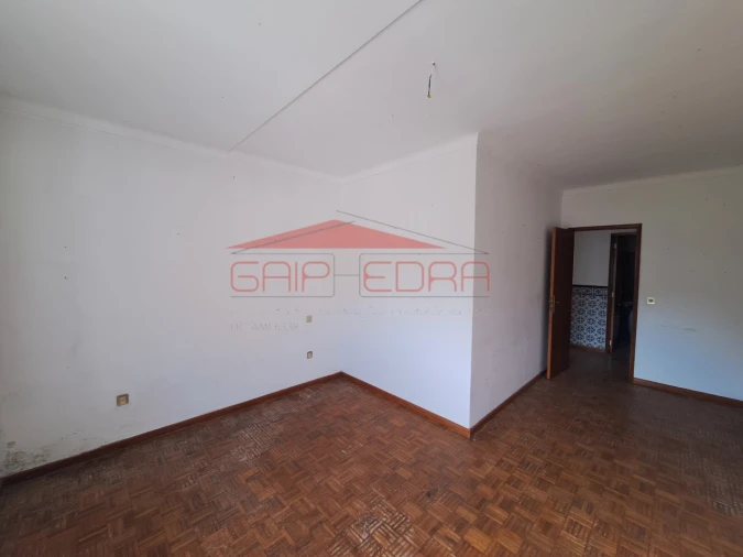 Apartamento T3 para Venda em Gouveia (São Pedro e São Julião) Foto 13