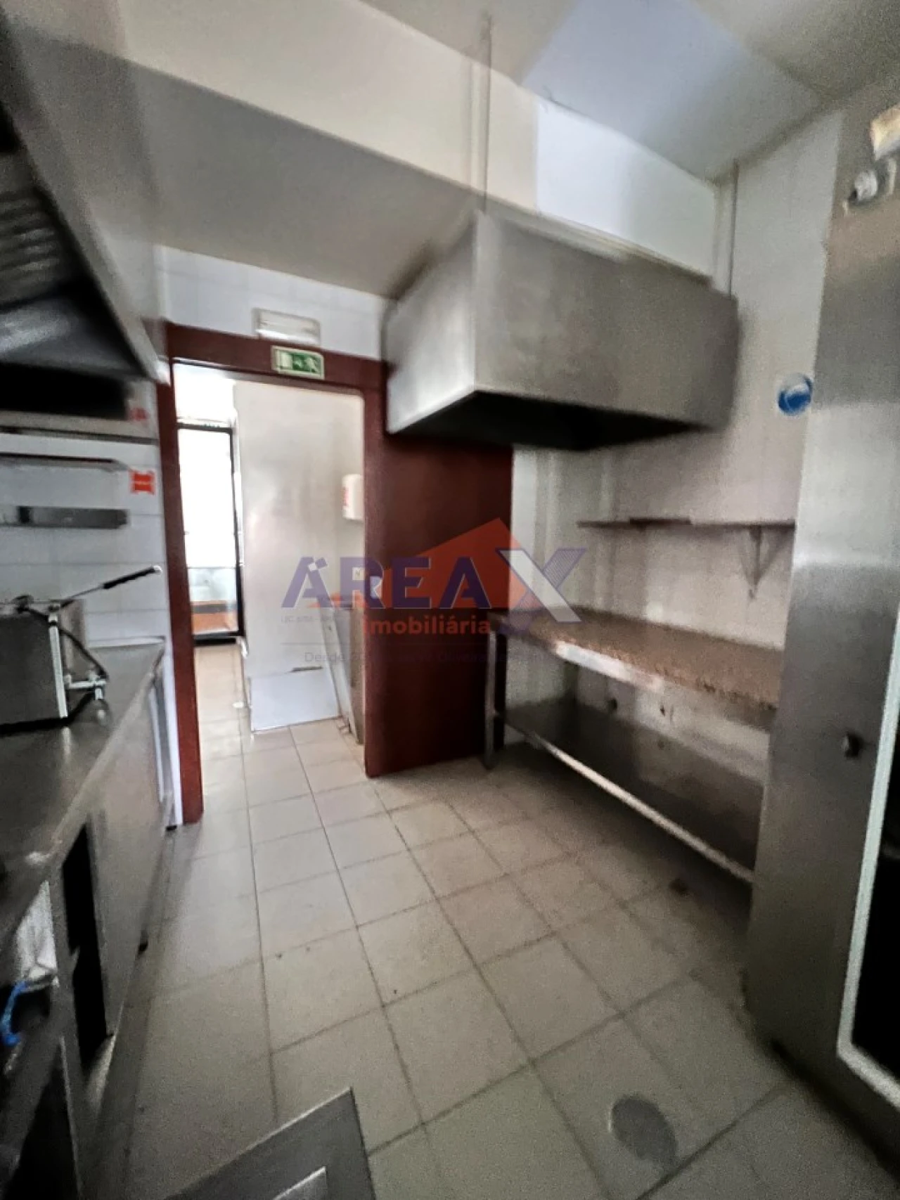 Loja para Arrendamento em Nogueira do Cravo e Pindelo Foto 10