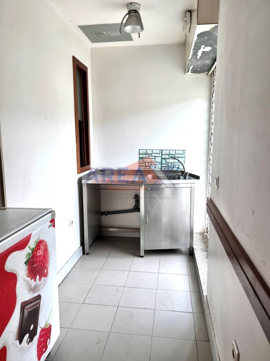 Loja para Arrendamento em Nogueira do Cravo e Pindelo Foto 18