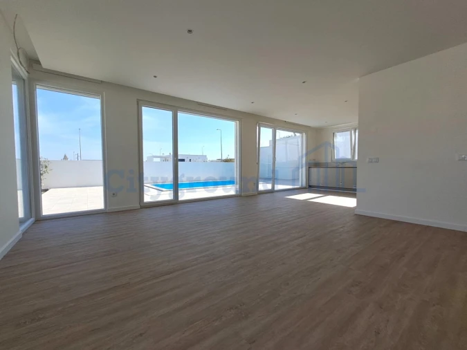 Moradia T3 para Venda em Lourinhã e Atalaia Foto 6