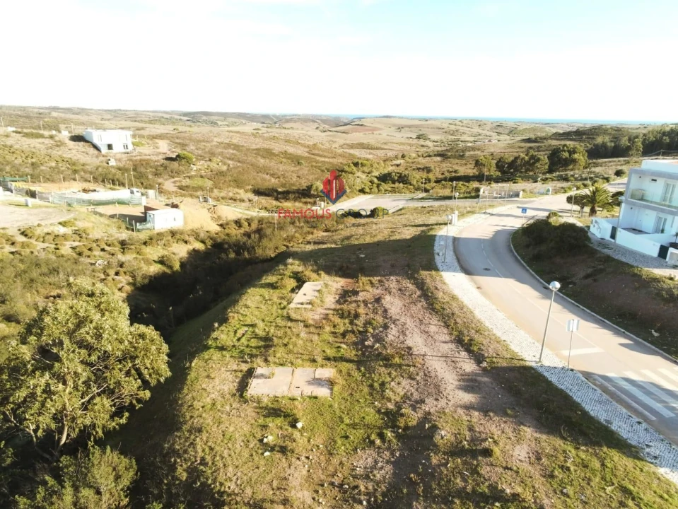 Terreno para Venda em Vila do Bispo e Raposeira Foto 11