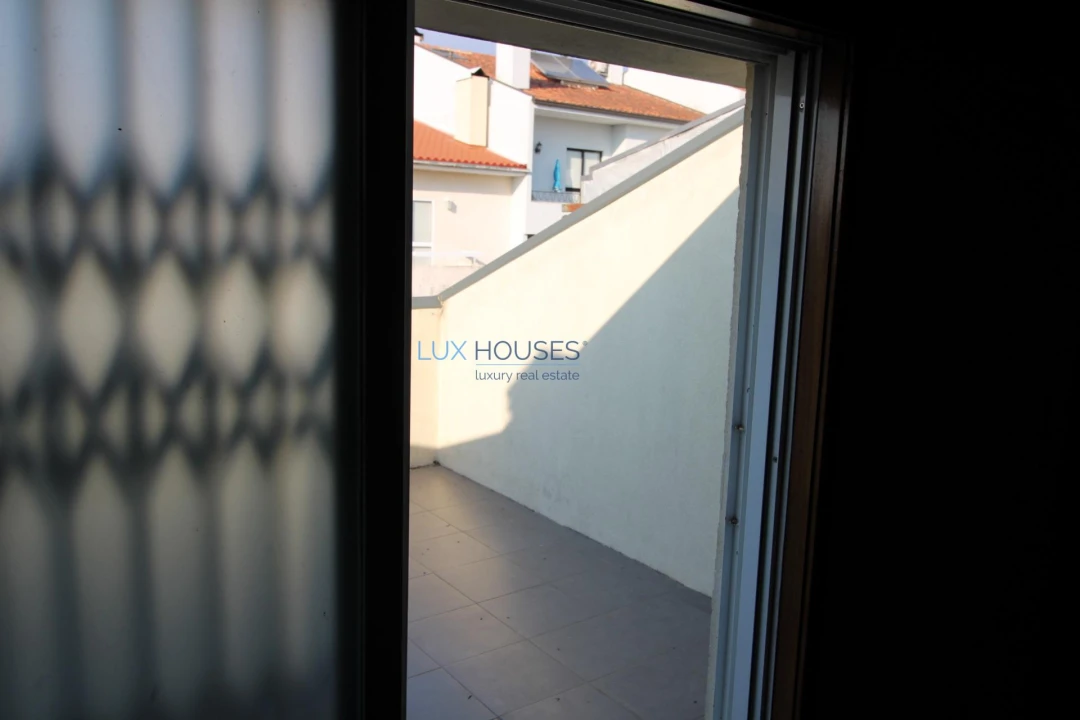 Moradia T4 para Venda em Gondomar (São Cosme), Valbom e Jovim Foto 33