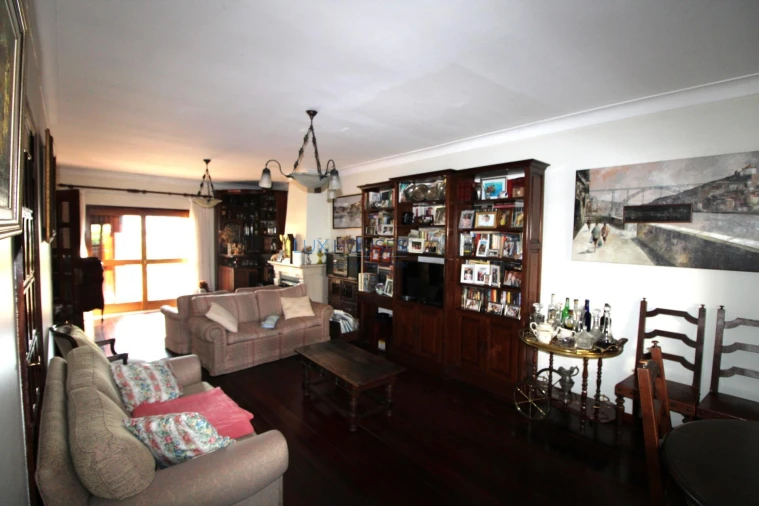 Moradia T4 para Venda em Gondomar (São Cosme), Valbom e Jovim Foto 4