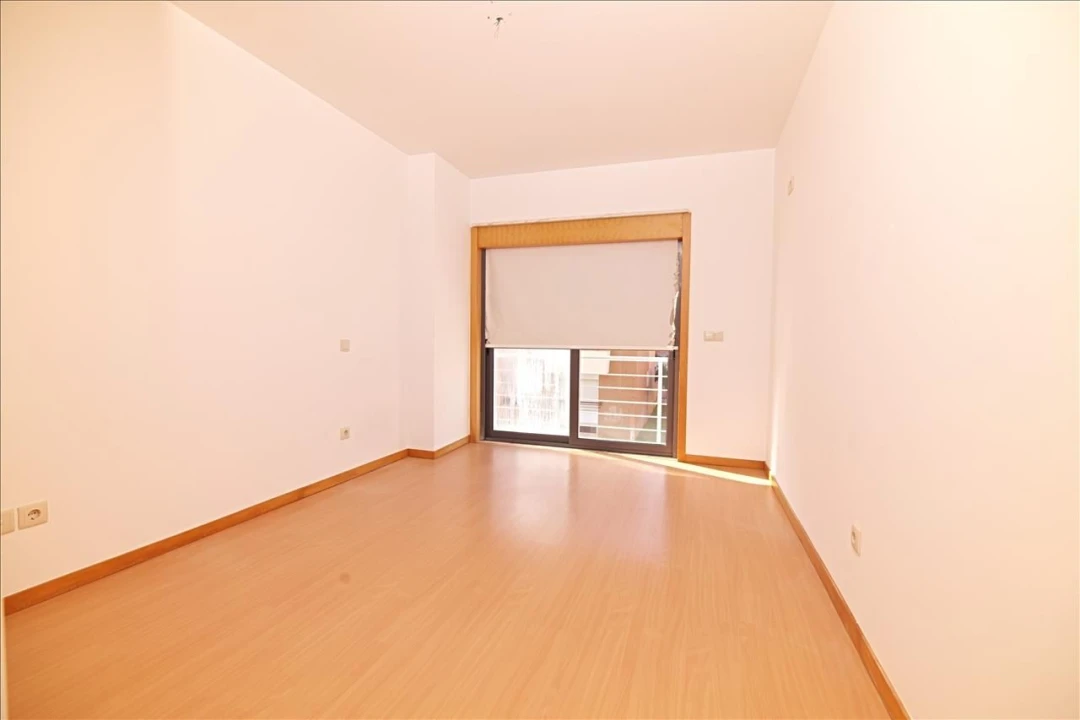 Apartamento T4 para Venda em Pinhal Novo Foto 10
