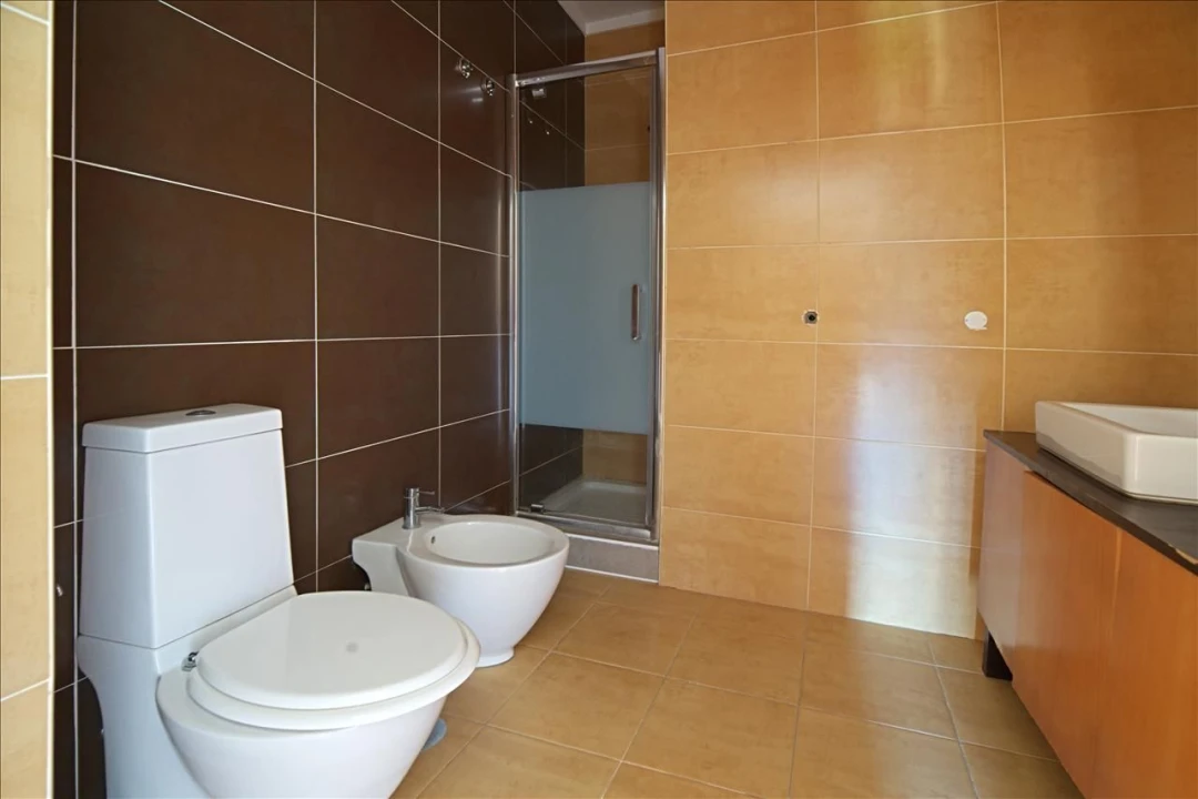 Apartamento T4 para Venda em Pinhal Novo Foto 24