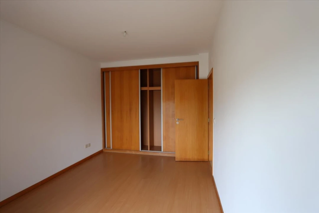 Apartamento T4 para Venda em Pinhal Novo Foto 12